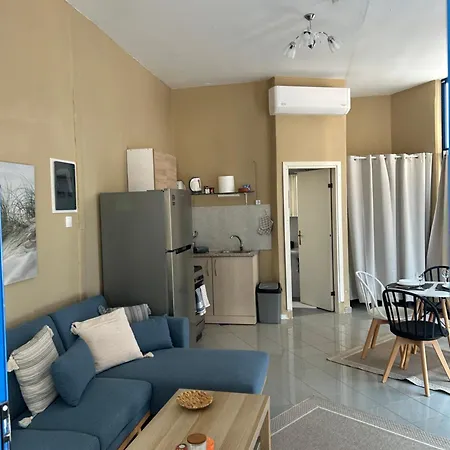 A Rooftop Let דירה